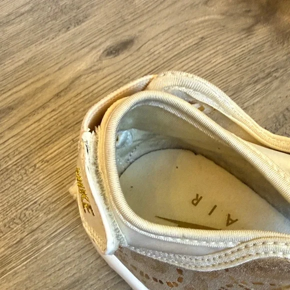 Nike air rift split toe Athletic Shoes with Gold and Cream Accents vintage y2k - Picture 12 of 15